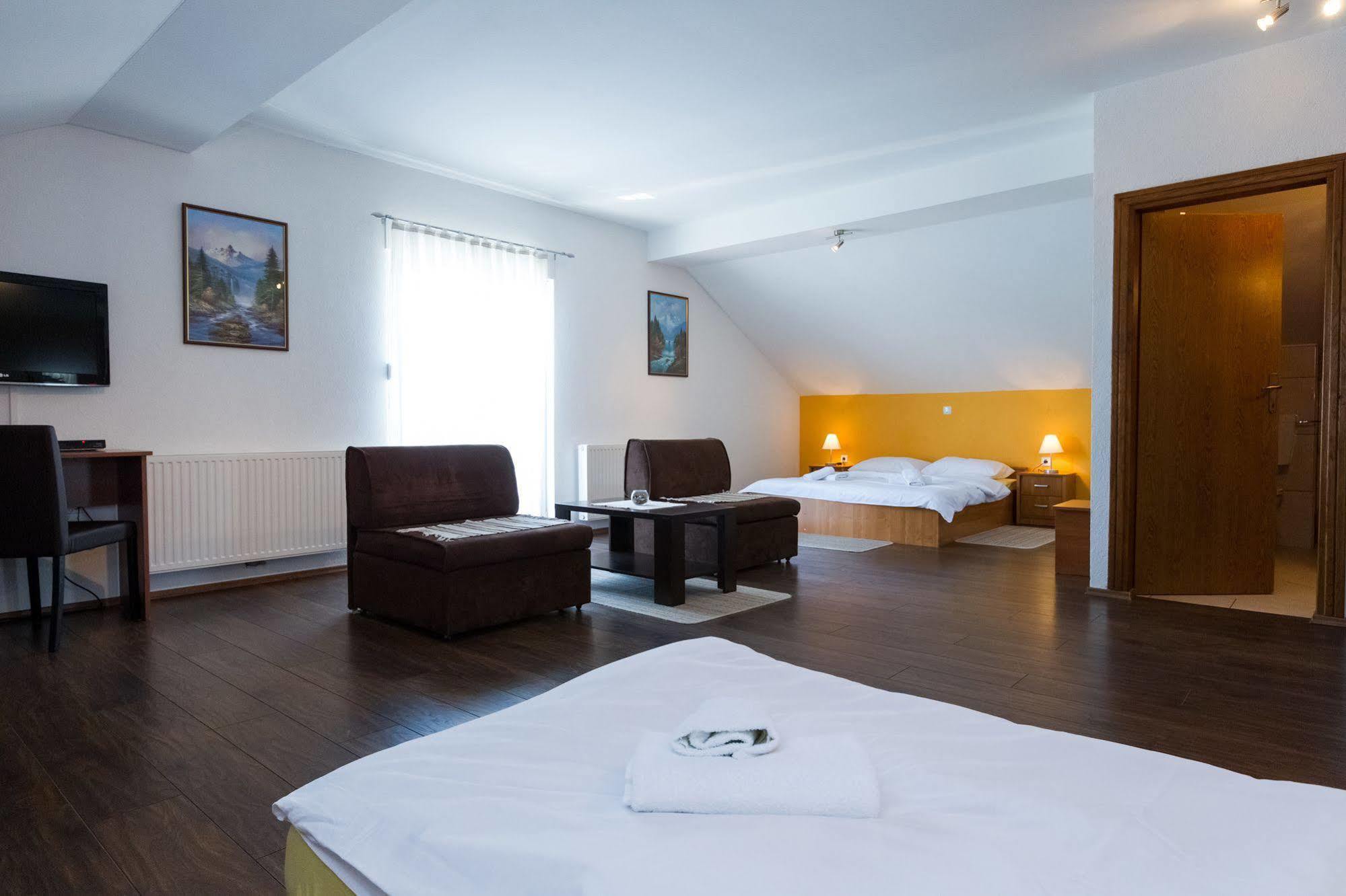 Plitvice Palace Grabovac  Eksteriør bilde